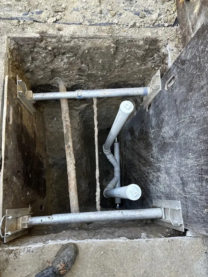 Experienced plumber completing Gas Line Repair work in Rock Falls